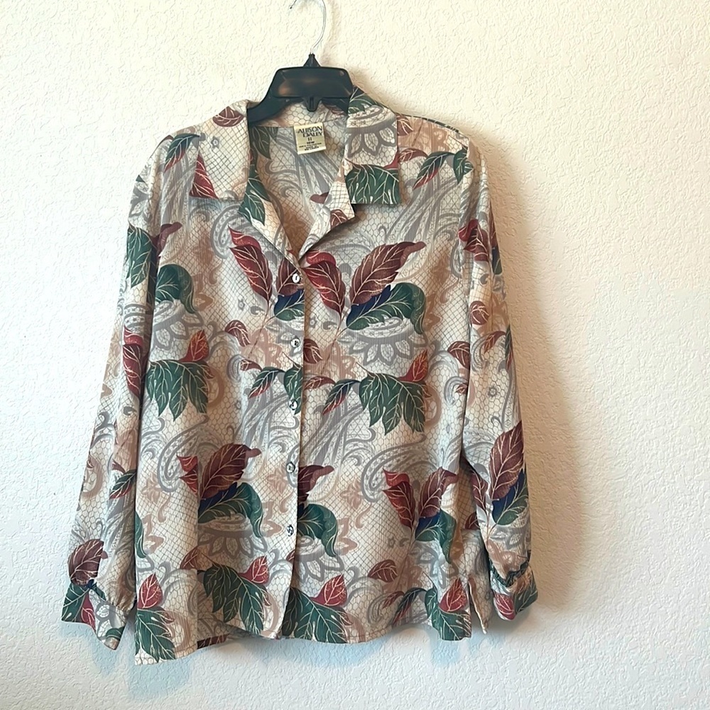 Allison Daley button up  blouse